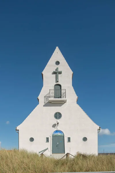 Danimarka Nın Skagen Kentindeki Sveç Kilisesinin Dikey Çekimi — Stok fotoğraf