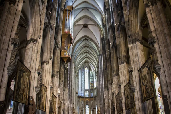 Kolognia Niemcy Maj 2015 Wnętrze Średniowiecznej Wschodniej Części Katedry Kolonii — Zdjęcie stockowe