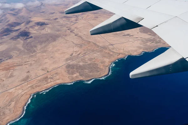Veduta Aerea Aereo Che Sorvola Paesaggio Con Oceano — Foto Stock