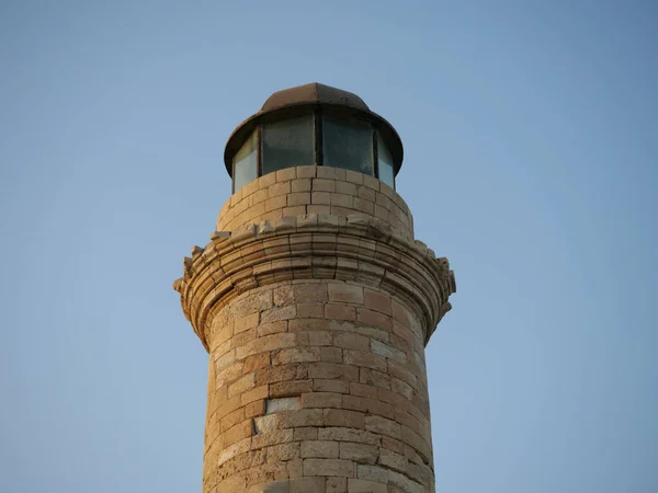 Een Lage Hoek Opname Van Een Oude Vuurtoren Het Strand — Stockfoto