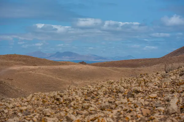 Une Vue Vallée Vers Les Montagnes Ciel — Photo