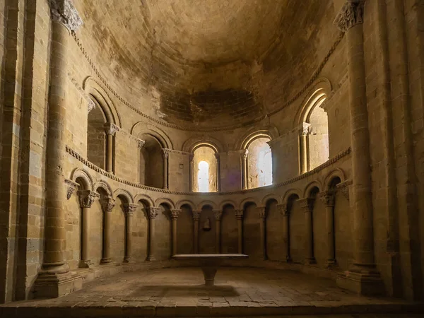 Interior Del Antiguo Castillo Loarre Aragón España Con Tallas Arquitectónicas — Foto de Stock