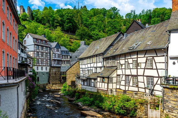 Krásné Domy Podél Řeky Rur Historickém Centru Monschau Německo — Stock fotografie