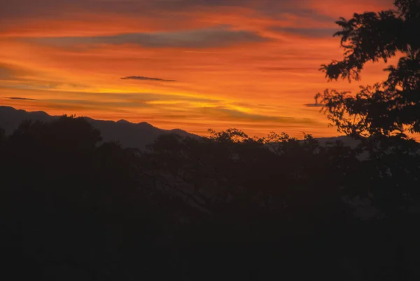 Nuvens Nascer Sol Montanhas Guatemala Céu Dramático Com Cores Impressionantes — Fotografia de Stock