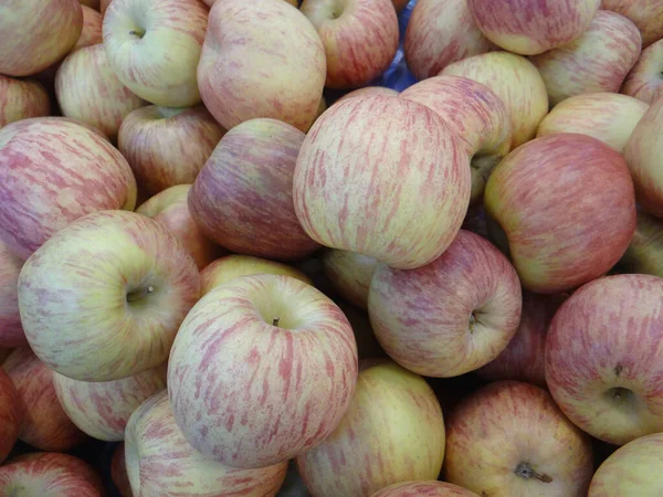 熟したリンゴのクローズアップショット — ストック写真