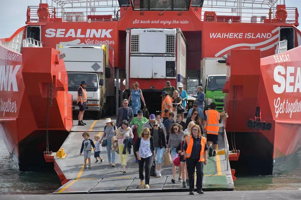 Auckland New Zealand Nov 2020 Utsikt Över Passagerare Som Går — Stockfoto
