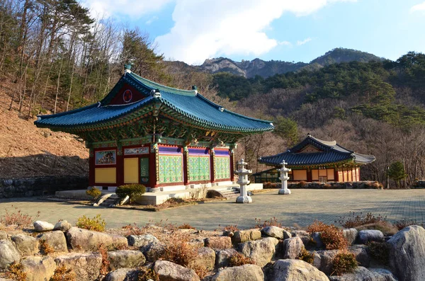 Pusta Buddyjska Świątynia Sinheungsa Seoraksan National Park Korea Południowa — Zdjęcie stockowe