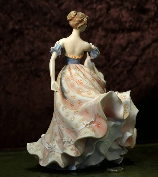 Βορθαμπτον Ηνωμενο Βασιλειο Ιουν 2018 Vintage Porcelain Figurine Leonardo Nicole — Φωτογραφία Αρχείου