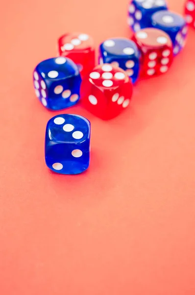 Vertical Shot Red Blue Dice Isolated Light Orange Background — Stock Photo, Image