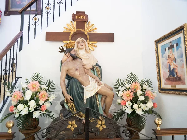 Primo Piano Una Scultura Gesù Santa Maria Sulla Croce Con — Foto Stock