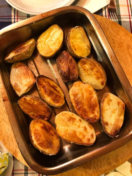 Una Vista Dall Alto Delle Patate Forno Una Padella Una — Foto Stock