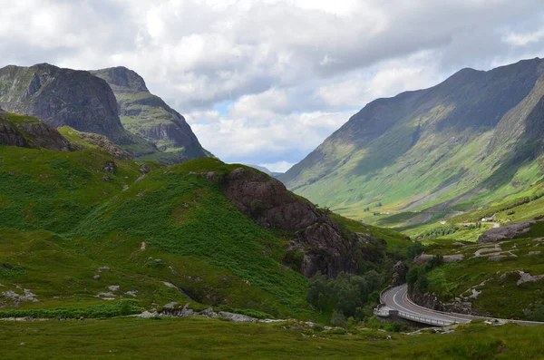 Een Betoverende Opname Van Een Prachtig Bergachtig Landschap Glencoe Schotland — Stockfoto