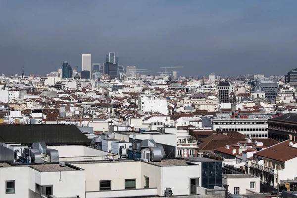 Madrid Spain Feb 2020 Горизонтальний Вид Дахи Мадрида Фінансовим Районом — стокове фото