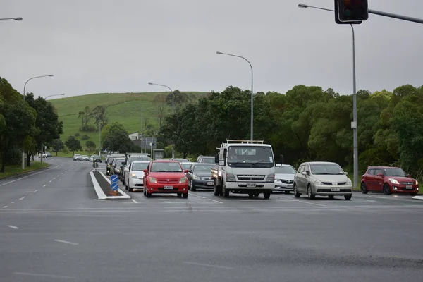 Auckland Neuseeland Nov 2020 Frontansicht Von Autos Die Der Ampel — Stockfoto