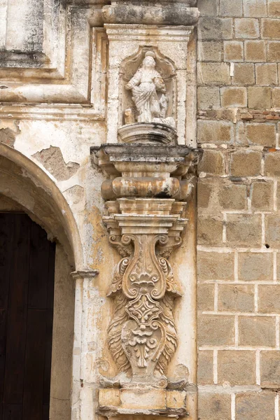 Detal Kolumna Zewnętrzna Kościele Antigua Gwatemala Barokowy Hiszpański Styl Kolonialny — Zdjęcie stockowe