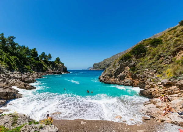 Zwemmen Blauwe Zee Baia Ieranto Nerano Napels — Stockfoto