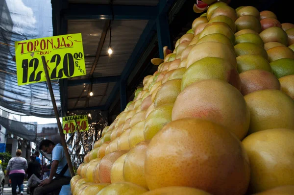 Cdmx Mexico Jun 2020 Market Stall Orange Grapefruit Lemons Lime — Stock Photo, Image