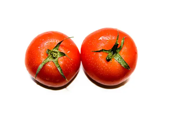 Uma Vista Superior Dois Tomates Frescos Maduros Isolados Sobre Fundo — Fotografia de Stock