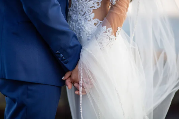 Primo Piano Sposo Sposa Alla Cerimonia Nuziale — Foto Stock