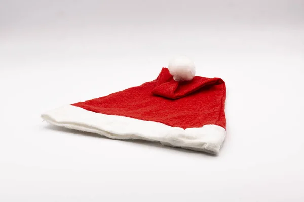 Primo Piano Del Cappello Babbo Natale Isolato Sfondo Bianco — Foto Stock