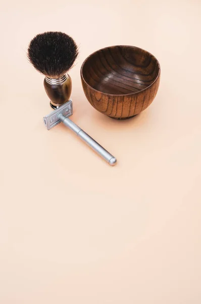 Vertical Shot Shaving Bowl Blade Brush Cream Background — Stock Photo, Image