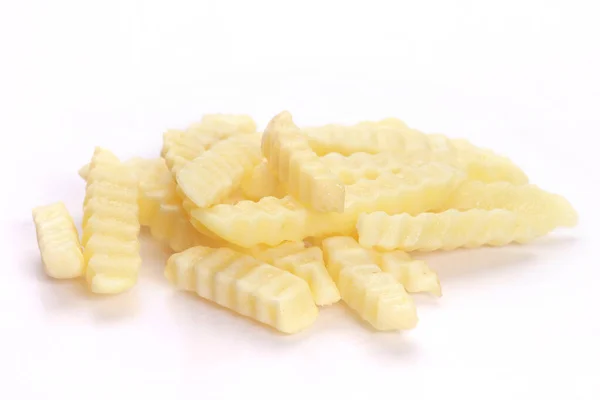 Een Close Van Vers Geschilde Aardappelen Een Witte Achtergrond — Stockfoto