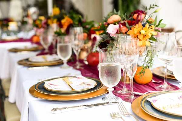 Tiro Foco Seletivo Definição Mesa Banquete Perfeito Para Ocasião — Fotografia de Stock