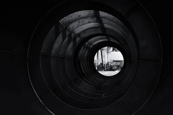 Uma Imagem Tons Cinza Túnel Metálico — Fotografia de Stock