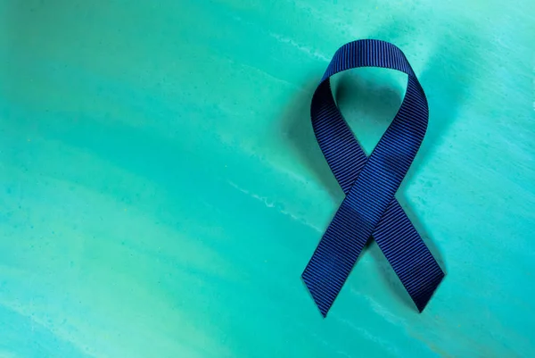 Una Cinta Azul Para Campaña Sensibilización Sobre Salud Masculina Cáncer —  Fotos de Stock