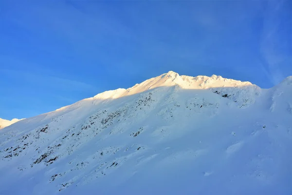 Τοπίο Στα Βουνά Fagaras Της Ρουμανίας Χειμώνα — Φωτογραφία Αρχείου