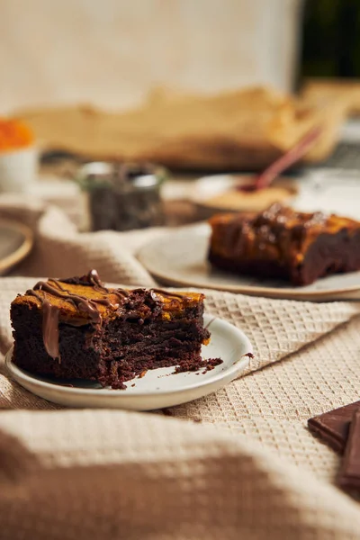 Primer Plano Pedazo Brownie Calabaza Deliciosa Recién Horneada Remolino Con — Foto de Stock