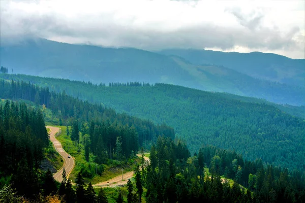 Tiro Ângulo Alto Uma Paisagem Estrada Transrarau Das Montanhas Rarau — Fotografia de Stock