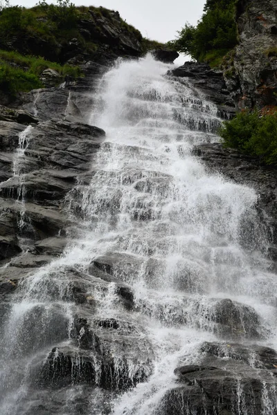 Colpo Incredibile Della Cascata Balea Nelle Montagne Fagaras Romania — Foto Stock