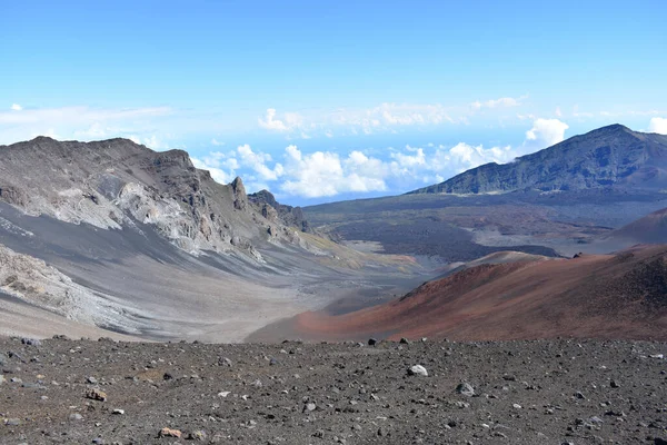 Közelkép Maui Vulkán Pajzsáról Panorámás Sziklás Vulkáni Tájjal — Stock Fotó