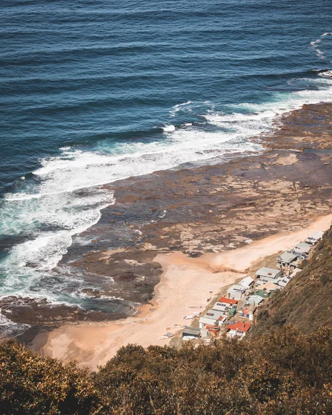 Uno Scatto Alto Angolo Dell Oceano Delle Case Sulla Spiaggia — Foto Stock