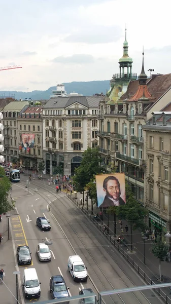 Zurich Switzerland Aug 2015 Gata Zürich Med Gamla Byggnader Och — Stockfoto