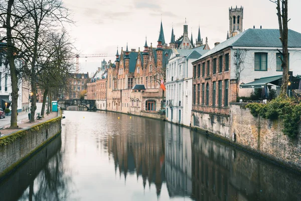 Close Casas Multicoloridas Canal Bélgica — Fotografia de Stock