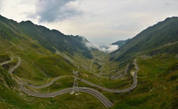 Een Close Opname Van Transfagarasan Kronkelweg Het Fagaras Gebergte Roemenië — Stockfoto