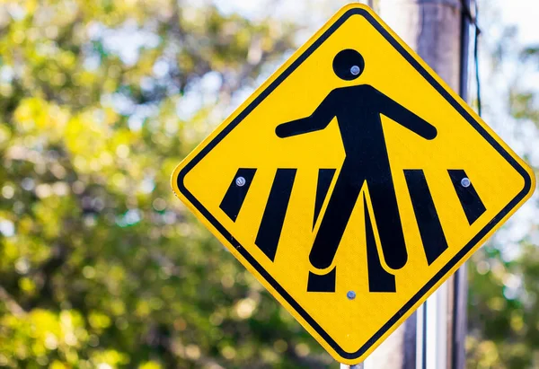 Closeup Shot Warning Crosswalk Sign — Stock Photo, Image