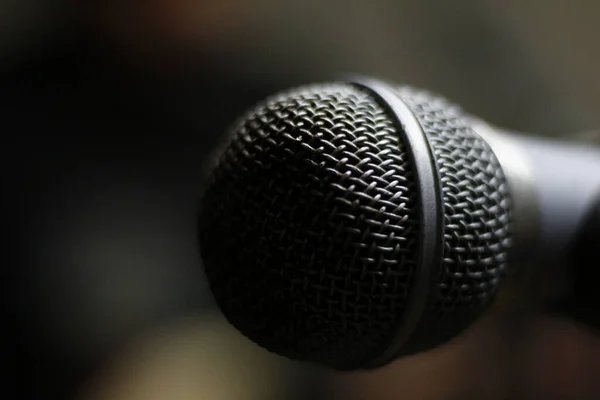 Detailní Snímek Zaostření Mikrofonu — Stock fotografie