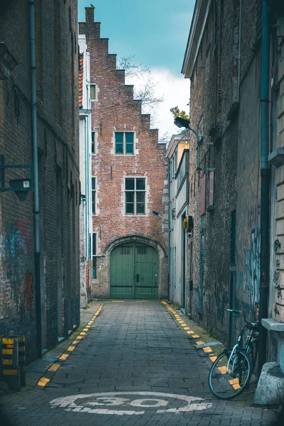 Κάθετη Λήψη Κτιρίων Κατοικιών Στη Bruges Βέλγιο — Φωτογραφία Αρχείου