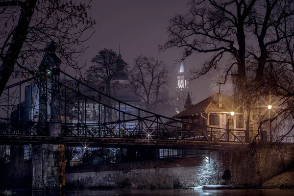 Uma Vista Dramática Temperamental Das Luzes Noturnas Cidade Velha Opole — Fotografia de Stock