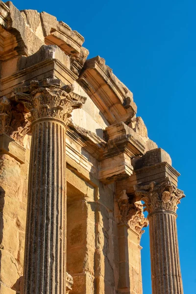 Plano Vertical Los Pilares Muros Las Famosas Ruinas Romanas Timgad —  Fotos de Stock