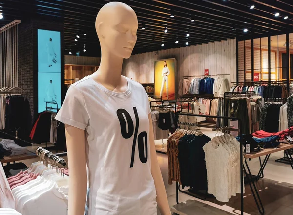 Primer Plano Maniquí Con Icono Venta Tienda Concepto Compras — Foto de Stock