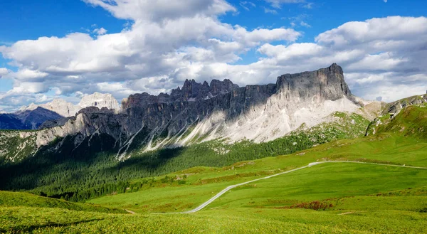 Прекрасний Знімок Гірського Пейзажу — стокове фото