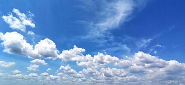 Superbe Cliché Ciel Nuageux Sous Lumière Jour — Photo