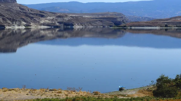 Rivier Araks Reflecterende Blauwe Lucht Zonnige Dag — Stockfoto