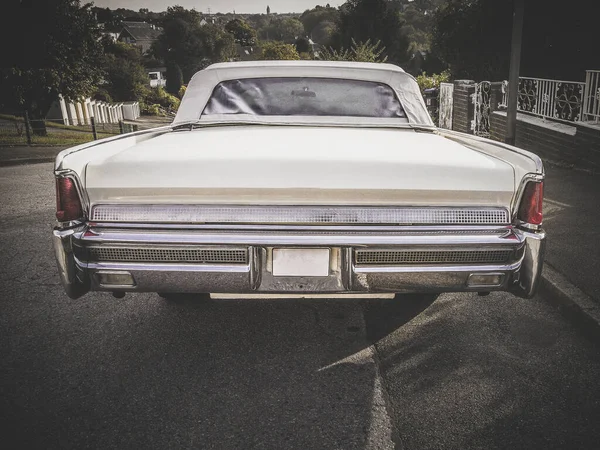 Une Cadillac Par Derrière Extérieur — Photo