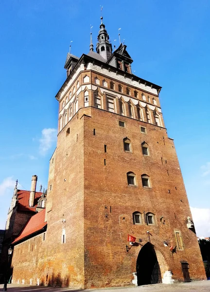 Een Lage Hoek Opname Van Voormalige Gevangenis Toren Gdansk Polen — Stockfoto