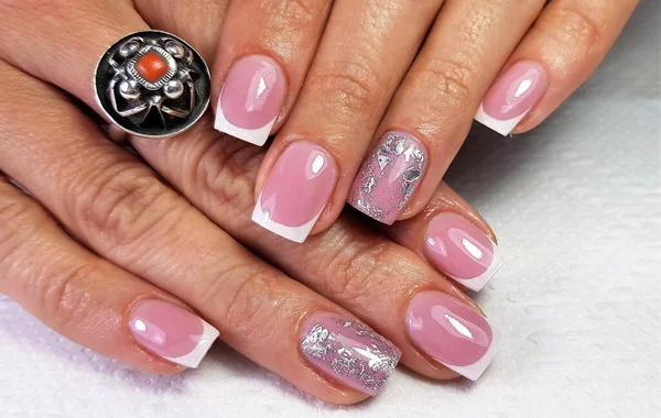 Een Professionele Moderne Gel Manicure — Stockfoto